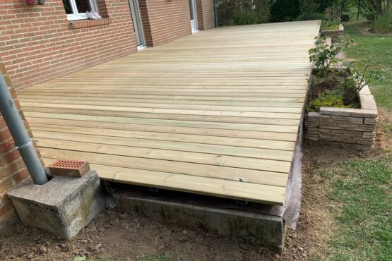AMENAGEMENT D&rsquo;UNE DALLE BETON AVEC KITTERRASSE PRO
