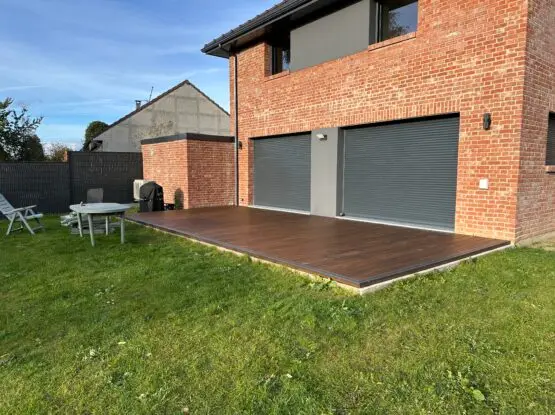 Terrasse bois modulaire – Maison contemporaine